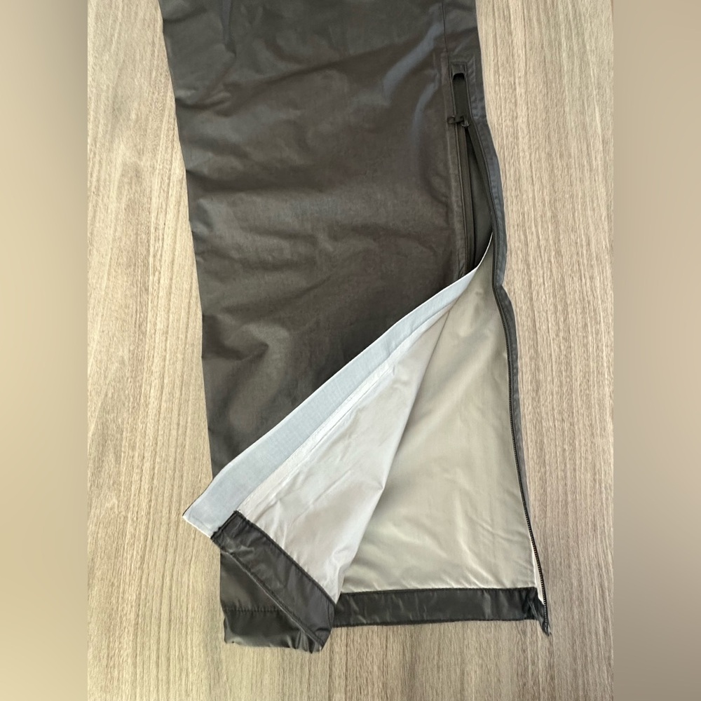 Mont Bell Super Dry-Tec U.L. Rain Pants Men’s - Picture 11 of 15